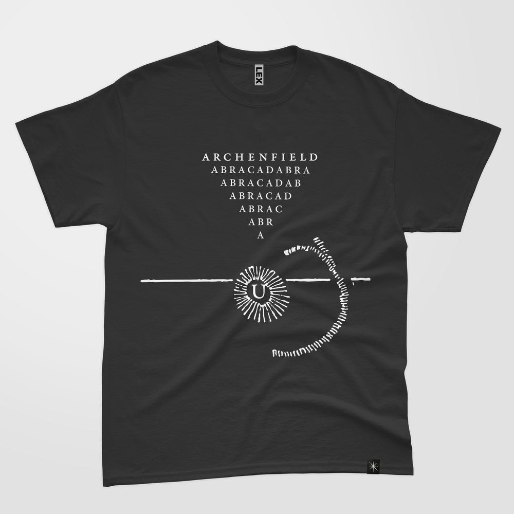 Pre-Order: ARCHENFIELD short sleeve t-shirt in COAL -Small